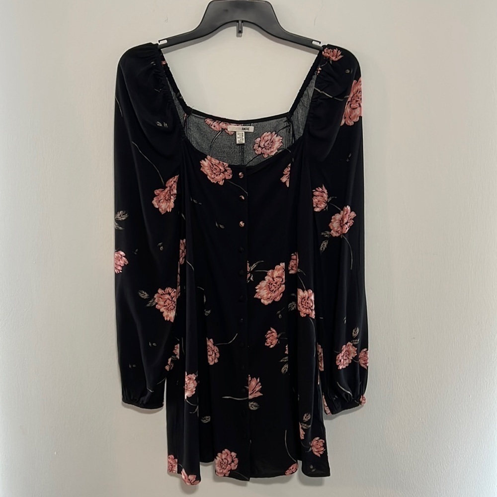 AMUSE Society Easy On The Eyes Black Floral Dress Size XS